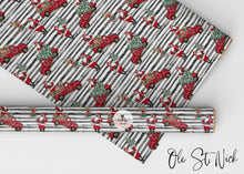 Load image into Gallery viewer, Ole St. Nick